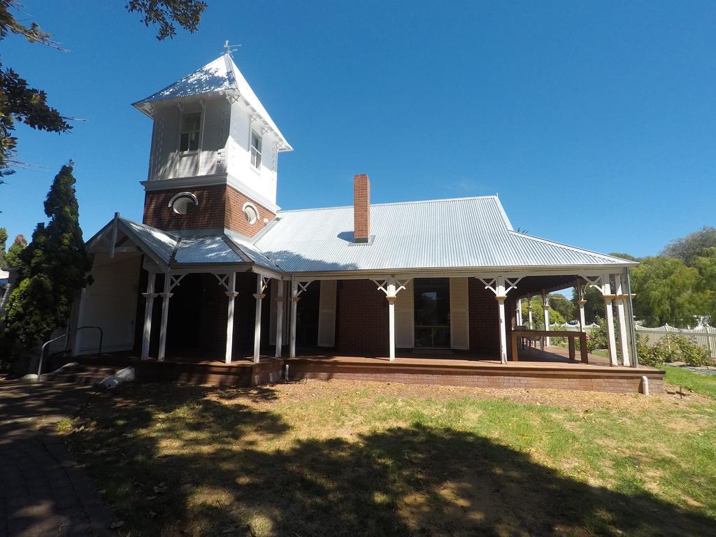 Busselton Ithaca Motel Екстериор снимка